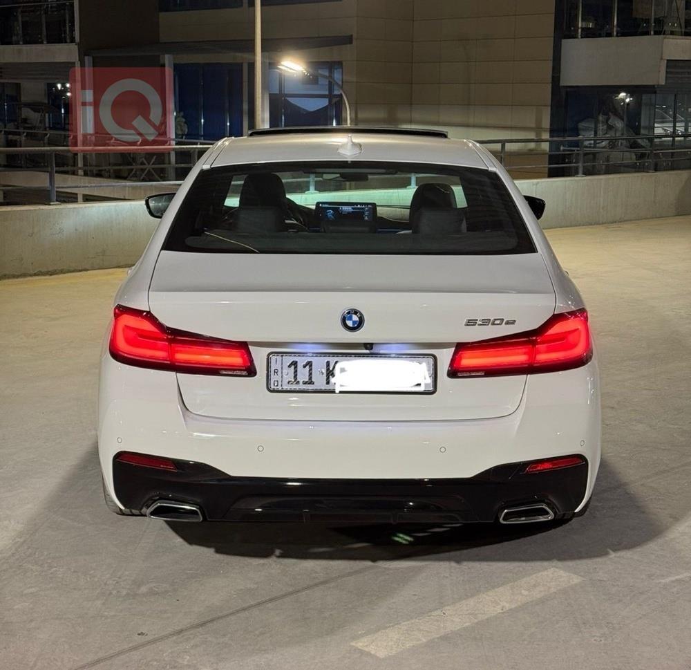 بی ئێم دەبڵیو سیریەس 5